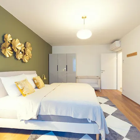 Apartment Leonart Living 42 *